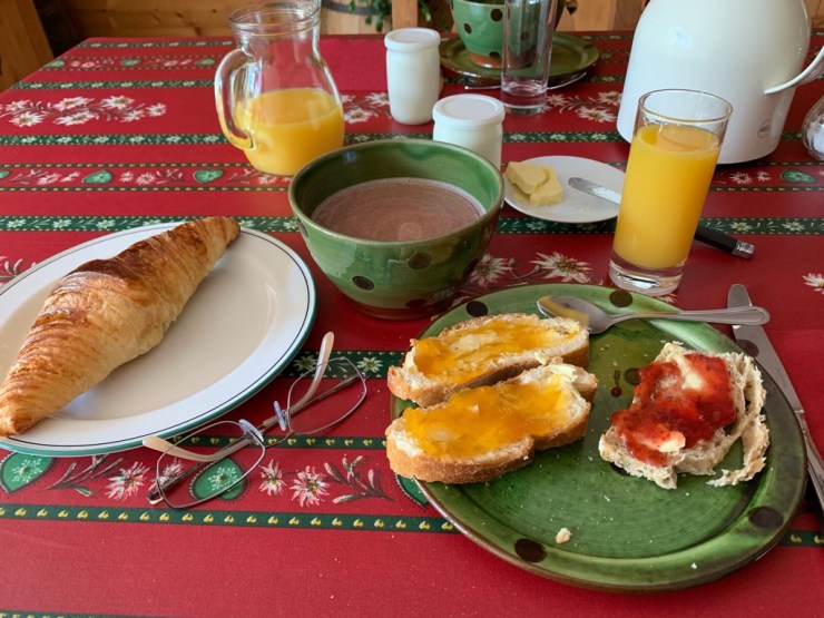 03AA3CD8-FDC5-457C-823E-79705615FE37