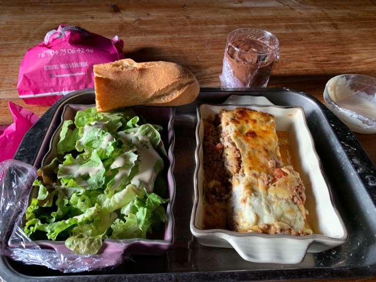 87D611E9-AA62-4D2B-B026-2D0140706B33