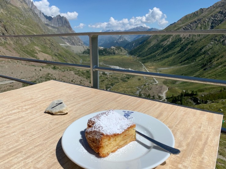 FFADD5D9-B0FE-47A5-876D-CE2ED6AA4398