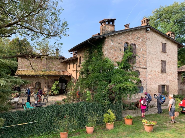 E026B98E-1228-4E62-B31E-052C5A53F932